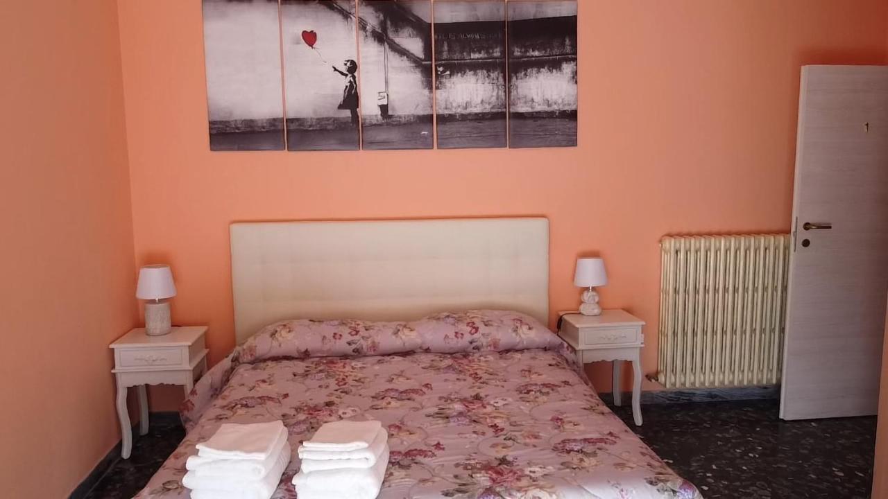 Andrea Affittacamere E B&B Solignano Nuovo Exterior foto